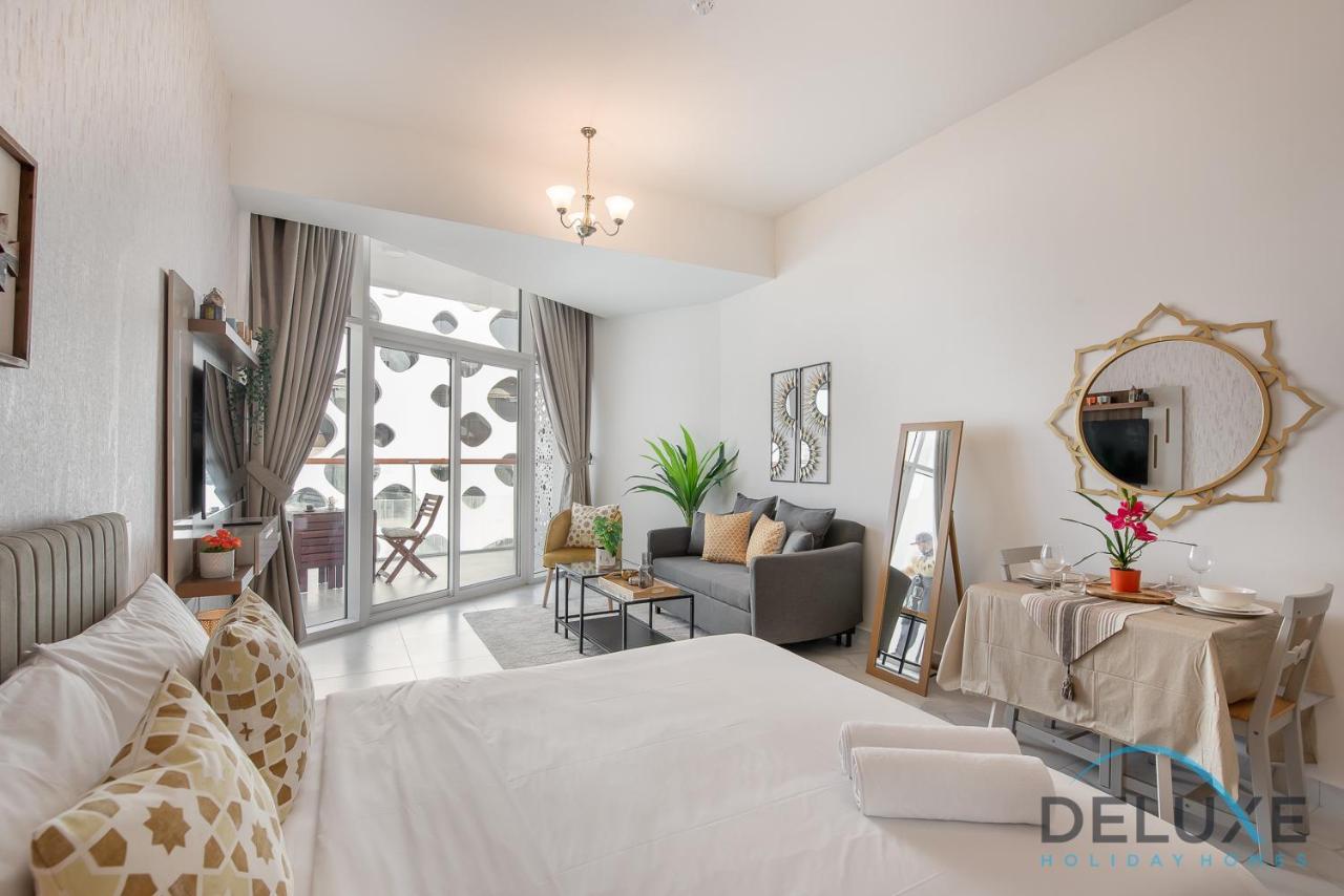 Intimate Studio At Millennium Binghatti Residence Business Bay By Deluxe Holiday Homes ดูไบ ภายนอก รูปภาพ